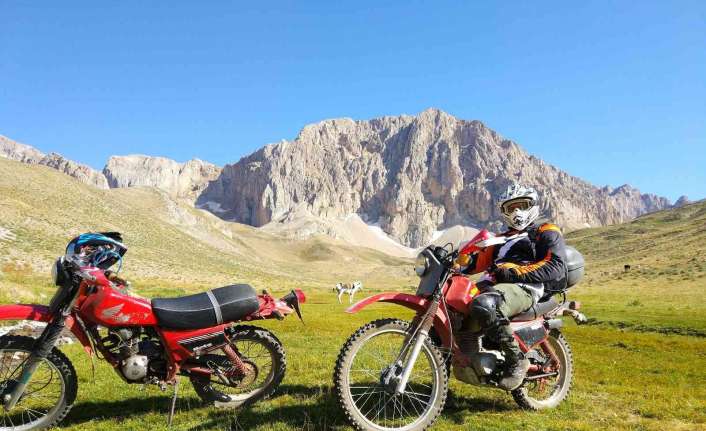 Erzincan’da bir grup motosiklet