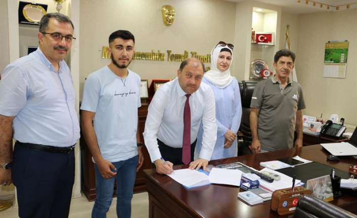 2023 yılı "Uzman eller" projeleri hibe sözleşmeleri imzalandı 2023 Yılı Uzman Eller Projesi kapsamında Erzincan'da başvurusu değerlendirilen 47