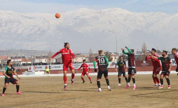 TFF 2. Lig Beyaz gurup ikinci devre ilk maçında ANAGOLD