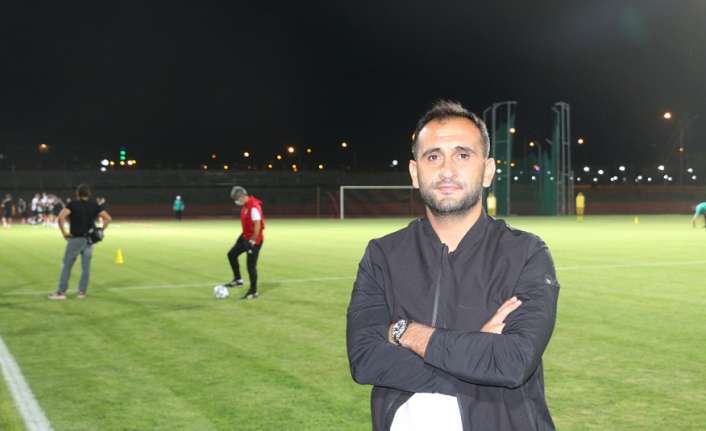 TFF 2. Lig Beyaz gurup 22. hafta mücadelesinde, 24Erzincanspor kendi