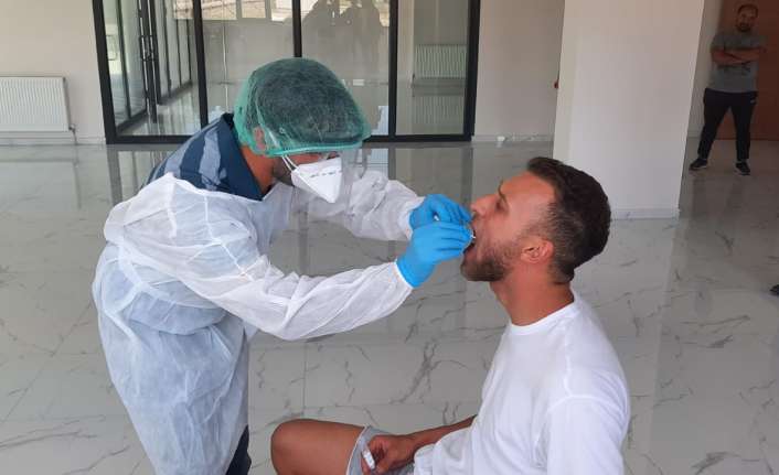 Anagold 24Erzincanspor kulübünden yapılan açıklamada, teknik heyet, futbolcular ve kulüp