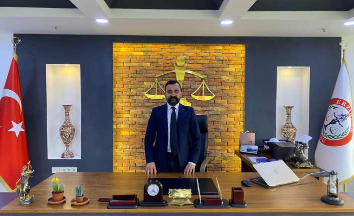 30 Ağustos Zafer Bayramı münasebetiyle bir kutlama mesajı yayımlayan Erzincan