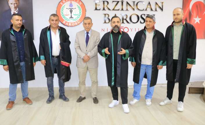 2022 yılında Erzincan Binali Yıldırım Üniversitesi Hukuk Fakültesinden 77 yaşında