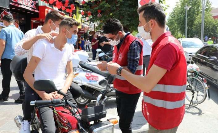 İçişleri Bakanlığı korona virüs tanılı bazı kişilerin, temaslılarına ilişkin eksik