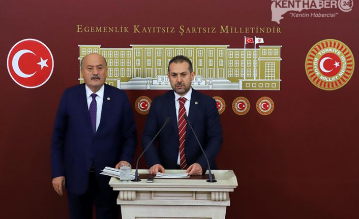 AK Parti Erzincan Milletvekilleri Süleyman Karaman ve Burhan Çakır, merkez