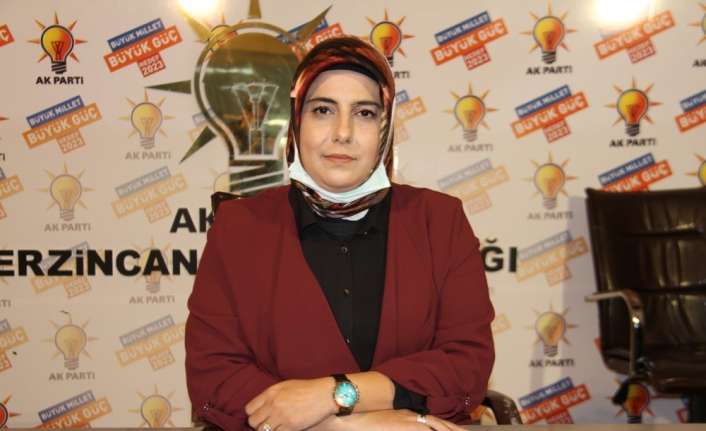 AK Parti Erzincan İl Kadın Kolları Başkanı Rahşan Külünk, 25