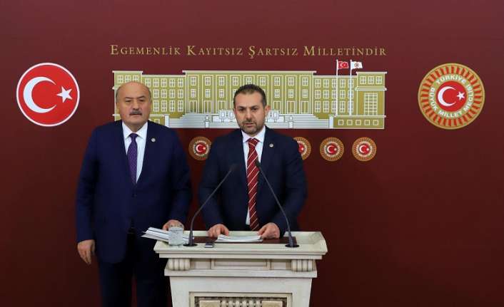 14 Ağustos 2001'de kurulan Adalet ve Kalkınma Partisi (AK Parti)