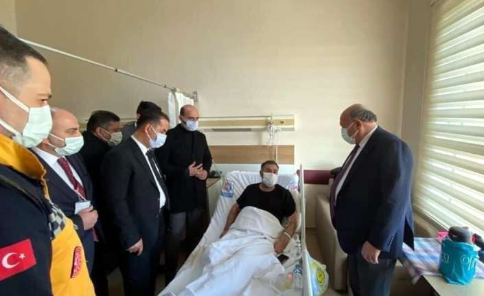 AK Parti Erzincan Milletvekili Süleyman Karaman beraberindeki parti yöneticileriyle Mengücek