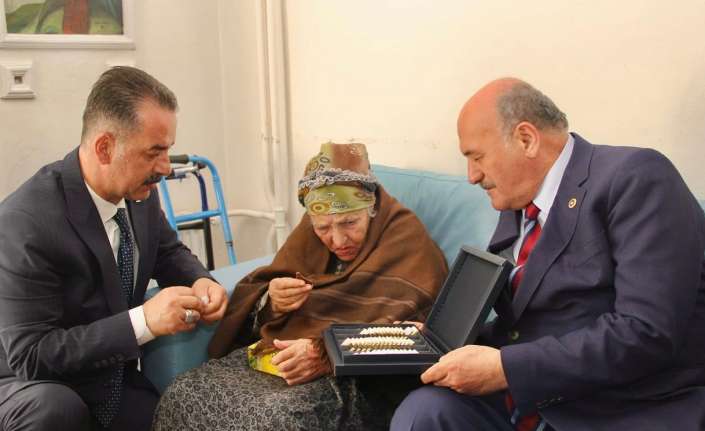 AK PARTİ ERZİNCAN MİLLETVEKİLİ ADAYLARI SEÇİM ÇALIŞMALARINI DEVAM ETTİRİYOR