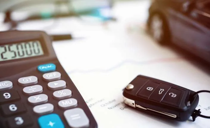 Orta mesafedeki bir alışveriş merkezi ya da markete özel araçla