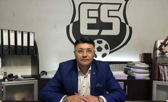AKYÜREK, ERZİNCANSPOR KULÜP BAŞKANLIĞINA ADAYLIĞINI AÇIKLADI
