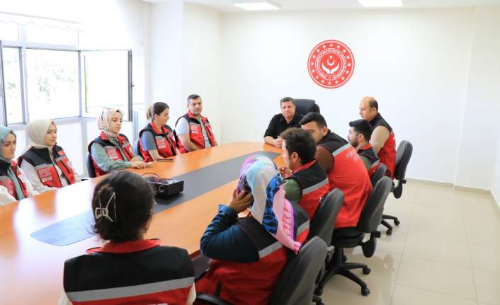 ASDEP personeli değerlendirme toplantısı yapıldı ASDEP personeli ile değerlendirme toplantısında bir araya gelen Erzincan Aile