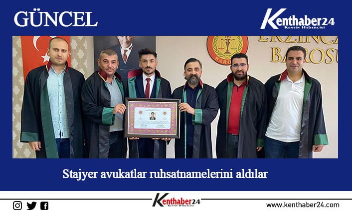 Erzincan Barosunda stajını başarıyla tamamlayan stajyer avukatlar yemin ederek ruhsatnamelerini