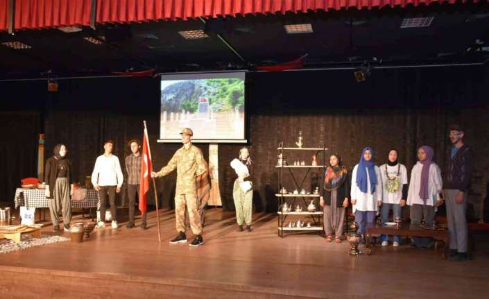 Erzincan’da "Bana Erzincan’ı Anlatır mısın? Sunum ve Canlandırma Yarışması Final