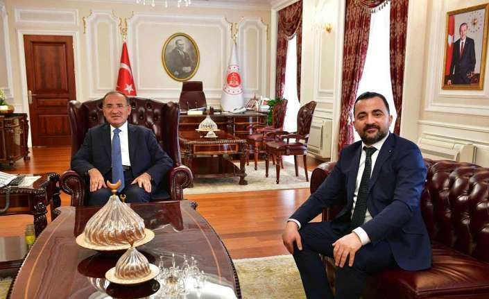 Erzincan Baro Başkanı Adem Aktürk, Adalet Bakanı Bekir Bozdağ’ı makamında