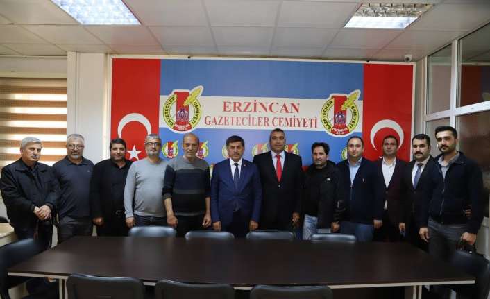 Belediye Başkanı Bekir Aksun, Erzincan Gazeteciler Cemiyeti’nin (EGC) olağan genel