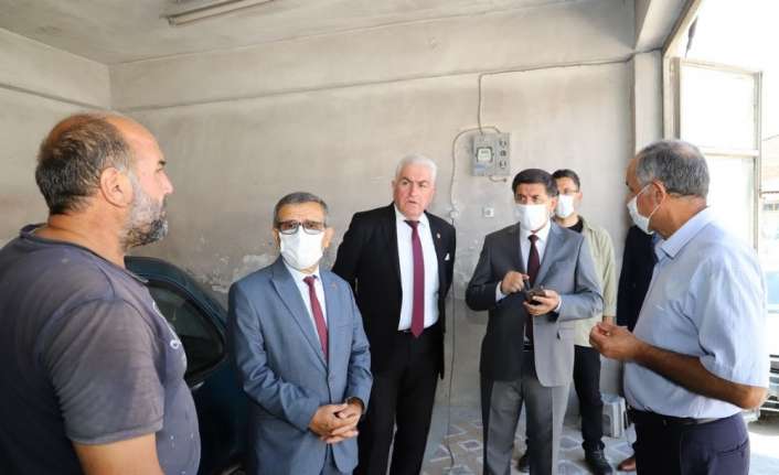 Erzincan Belediye Başkanı Bekir Aksun esnaf gezileri kapsamında İnönü Mahallesi’nde