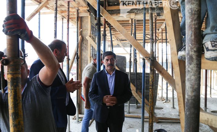 ANAGOLD 24 Erzincan sporun yapımı devam eden yeni tesisteki çalışmaları