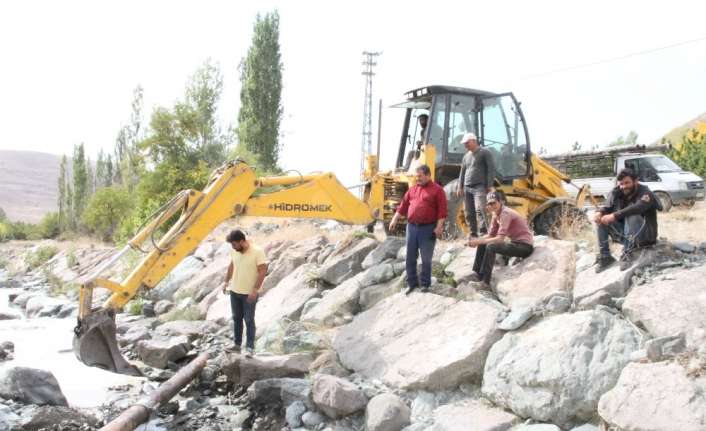 BAYIRBAĞ’DA SU SORUNU ÇÖZÜLDÜ