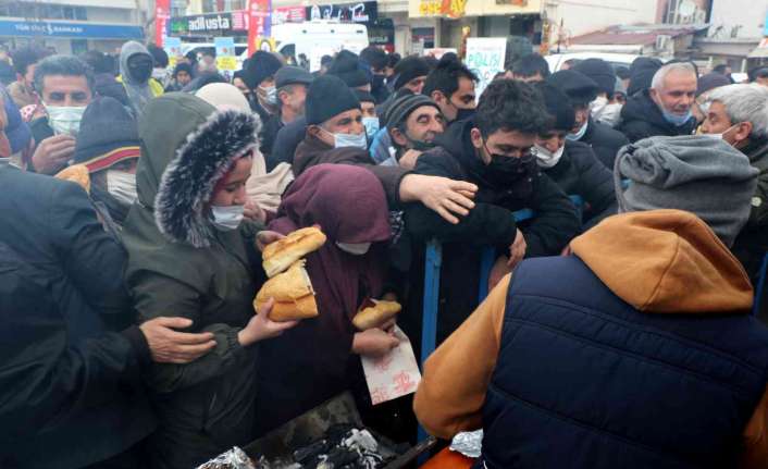 Erzincan’ın düşman işgalinden kurtuluşunun 104. yıldönümü münasebetiyle düzenlenen “Erzincan Kültür