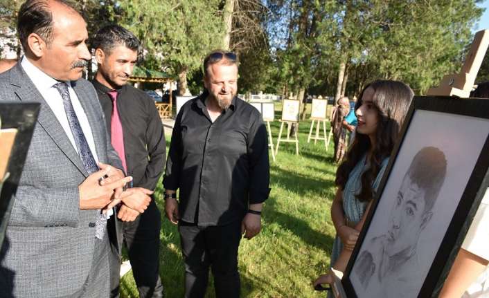 Erzincan Bilim ve Sanat Merkezi (BİLSEM) Yıl sonu Karma resim