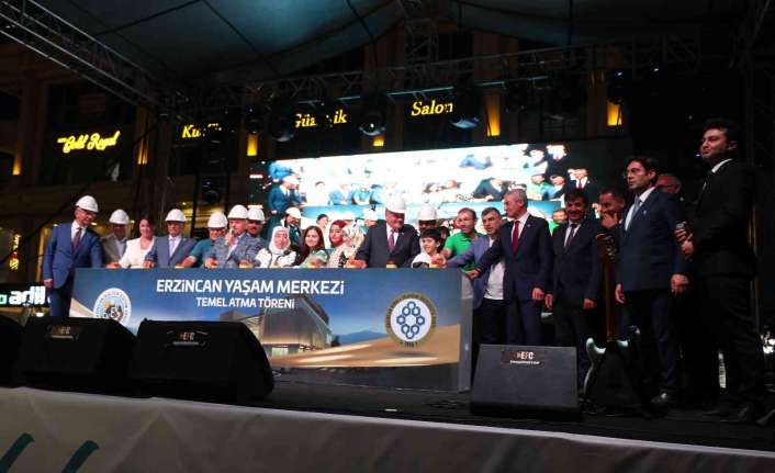 Erzincan’da yapımına başlanılan Yaşam Merkezi’nin temel atma töreni AK Parti