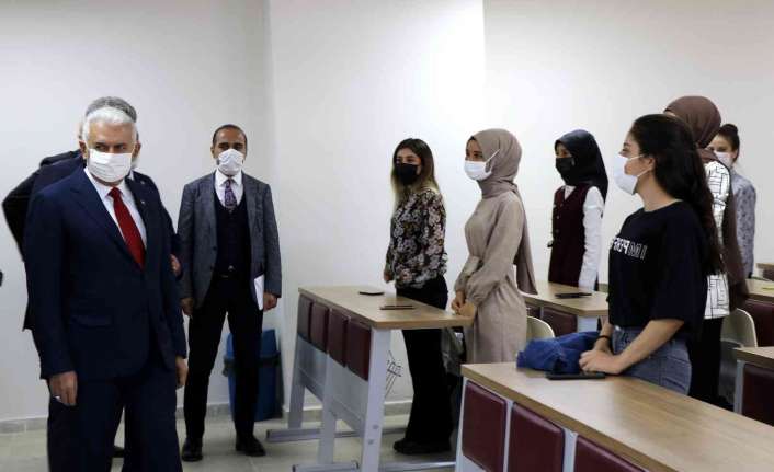 Erzincan’ın Refahiye ilçesinde hayırsever bir işadamının destekleriyle yapılan ve AK