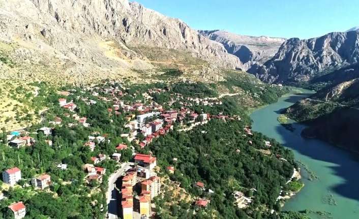Doğal güzelliğiyle binlerce turisti ağırlayan ve doğa sporlarının başkenti olarak
