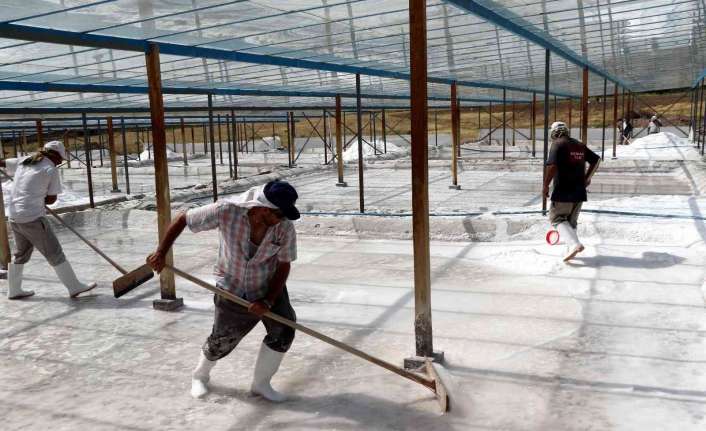 Erzincan’ın Kemah ilçesine bağlı Kömür köyünde 450 yıllık tuz ocağı