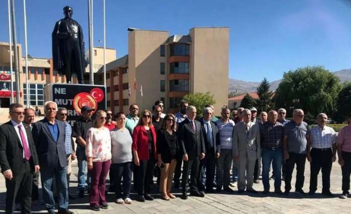 Cumhuriyet Halk Partisi’nin (CHP) 99. kuruluş yıl dönümü dolayısıyla Erzincan’da