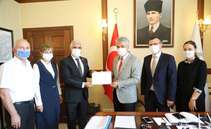 Dünya Ahıska Türkleri Birliği (DATÜB) heyeti, Erzincan Valisi Mehmet Makas’ı