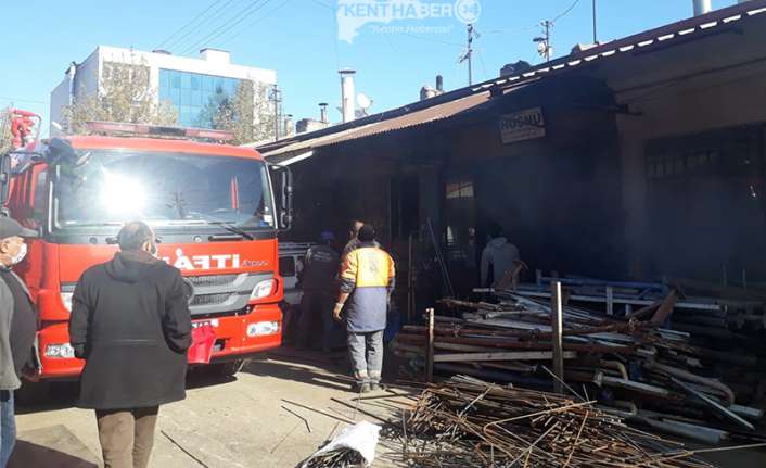 Erzincan da Demirci Dükkânın da Yangın Meydana Geldi. Erzincan da