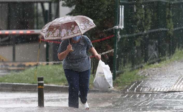 DOĞU ANADOLU'DA GÖK GÜRÜLTÜLÜ