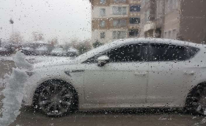 Doğu Anadolu Bölgesinde Ardahan ve çevresinde aralıklı kar yağışı beklenirken