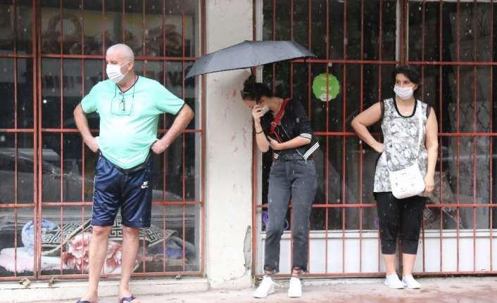 DOĞU ANADOLU BÖLGESİNDE SAĞANAK YAĞIŞ YER YER ETKİLİ OLUYOR