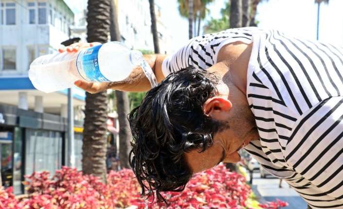 Doğu Anadolu Bölgesinde hava sıcaklıkları mevsim normallerinin 3 ila 6