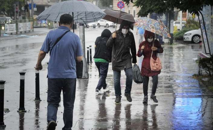 DOĞU’DA ARALIKLI SAĞANAK VE GÖK GÜRÜLTÜLÜ SAĞANAK YAĞIŞ BEKLENİLİYOR