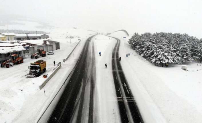 Erzincan’ın ve çevre illerin yüksek kesimlerinde kar ve karla karışık