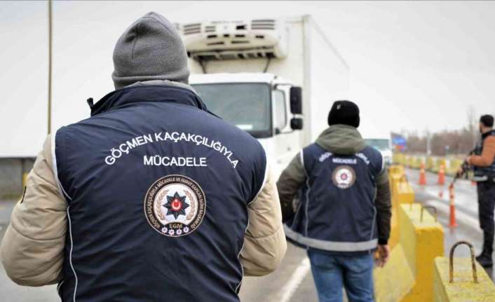 DÜZENSİZ GÖÇ İLE MÜCADELEYE YÖNELİK HUZUR UYGULAMASI YAPILDI
