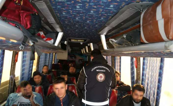 Düzensiz göçle mücadele çerçevesinde ülke genelinde olduğu gibi Erzincan’da da