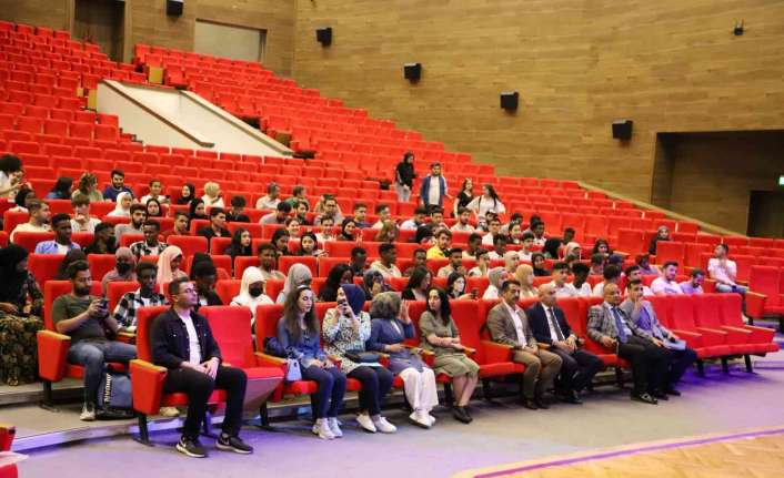 EBYÜ’de “Uluslararası Öğrencilerle Buluşma” toplantısı yapıldı.