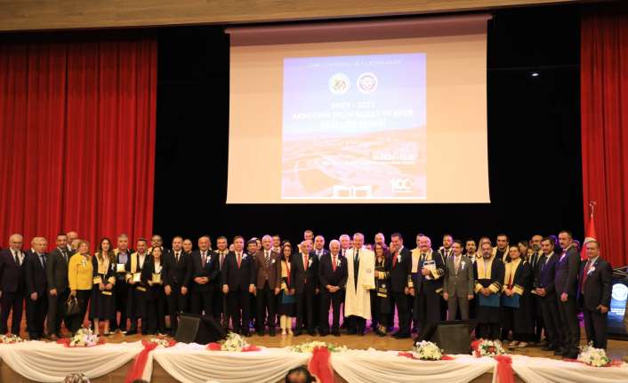 Erzincan Binali Yıldırım Üniversitesi ‘sinde 2023-2024 Eğitim Öğrenim Yılı’nın başlaması