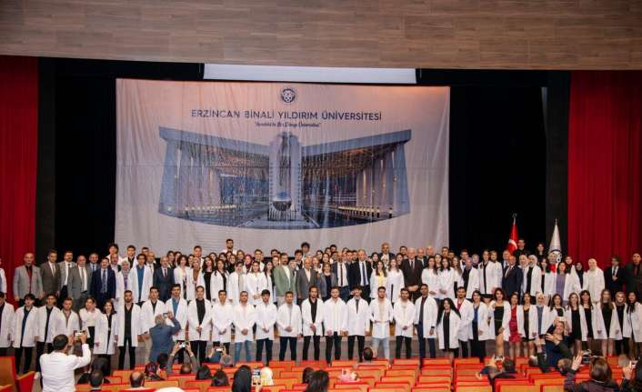 EBYÜ’de “14 Mayıs Eczacılar Günü ve Beyaz Önlük Giyme” töreni