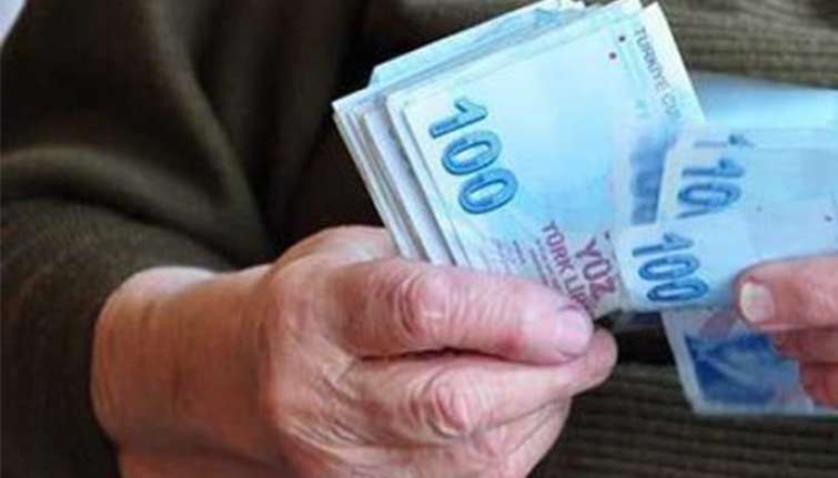 Emekli aylık ve ikramiye ödemeleri devam ediyor Çalışma Ve Sosyal Güvenlik Bakanlığı’ndan yapılan açıklamaya göre, erken yapılacak