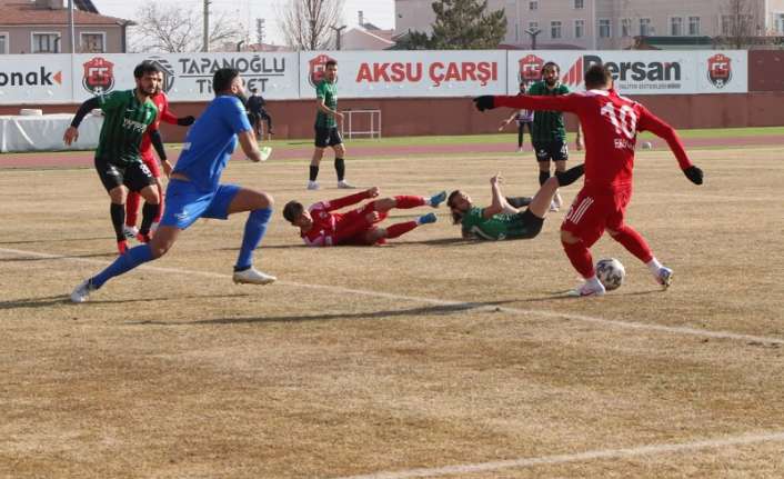 TFF 2. Lig Beyaz gurup 13. Hafta erteleme maçında Kocaeli