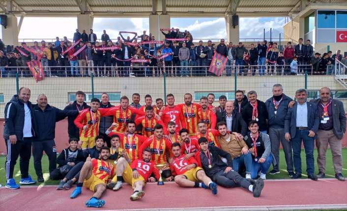 Erzincan 1. Amatör Küme şampiyonu Kavakyoluspor oldu.