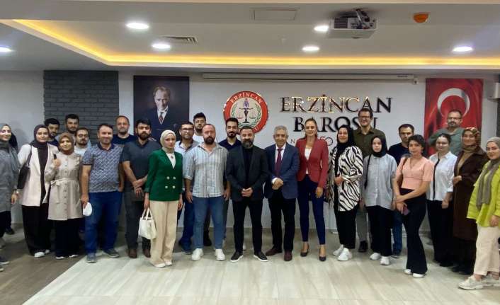 Erzincan barosu üye avukatlara yönelik hizmet içi eğitimlere devam ediyor Erzincan Barosu ev sahipliğinde "Kat Mülkiyeti Hukuku ve Dava Şartı