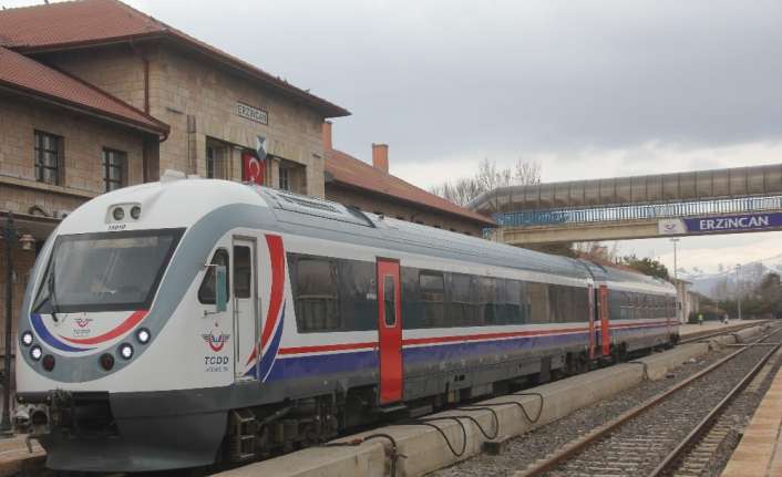 Korona virüs salgını dolayısıyla geçtiğimiz yıl Mart ayında sonlandırılan Erzincan-Divriği