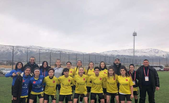 Sezona 3. Lig’de başlayan Erzincan Gençler Gücü Spor 2. Lige