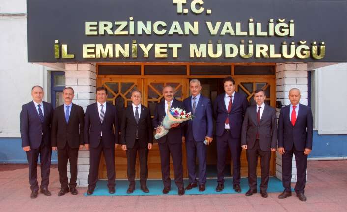 Erzincan İl Emniyet Müdürü olarak atanan Kenan Kurt görevine başladı.